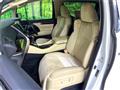 2017 Toyota Alphard Hybrid