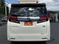 2017 Toyota Alphard Hybrid