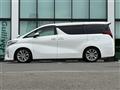 2017 Toyota Alphard Hybrid