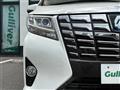 2017 Toyota Alphard Hybrid