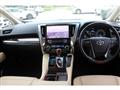 2017 Toyota Alphard Hybrid