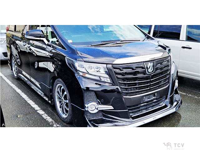 2017 Toyota Alphard Hybrid