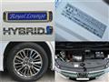 2017 Toyota Alphard Hybrid