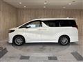 2020 Toyota Alphard Hybrid