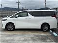2020 Toyota Alphard Hybrid