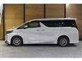 2020 Toyota Alphard Hybrid