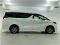 2020 Toyota Alphard Hybrid