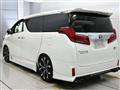2020 Toyota Alphard Hybrid
