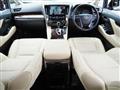 2020 Toyota Alphard Hybrid