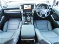2020 Toyota Alphard Hybrid