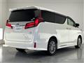 2020 Toyota Alphard Hybrid