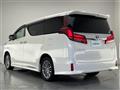 2020 Toyota Alphard Hybrid