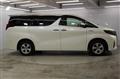 2019 Toyota Alphard Hybrid