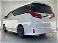 2019 Toyota Alphard Hybrid