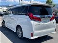 2019 Toyota Alphard Hybrid