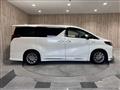 2019 Toyota Alphard Hybrid