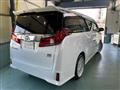 2019 Toyota Alphard Hybrid