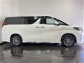 2019 Toyota Alphard Hybrid