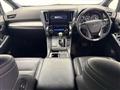2019 Toyota Alphard Hybrid