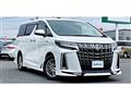 2019 Toyota Alphard Hybrid
