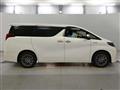 2019 Toyota Alphard Hybrid