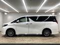2019 Toyota Alphard Hybrid