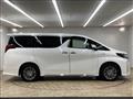 2019 Toyota Alphard Hybrid