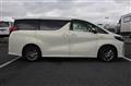 2019 Toyota Alphard Hybrid