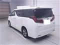 2022 Toyota Alphard Hybrid