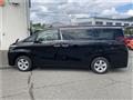 2022 Toyota Alphard Hybrid