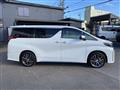 2022 Toyota Alphard Hybrid