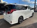 2022 Toyota Alphard Hybrid