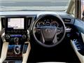 2022 Toyota Alphard Hybrid