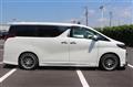 2022 Toyota Alphard Hybrid
