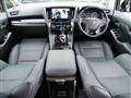 2022 Toyota Alphard Hybrid