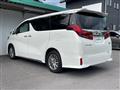 2022 Toyota Alphard Hybrid