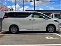 2022 Toyota Alphard Hybrid