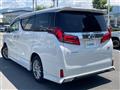 2022 Toyota Alphard Hybrid