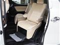 2022 Toyota Alphard Hybrid