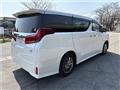 2022 Toyota Alphard Hybrid