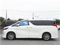 2022 Toyota Alphard Hybrid