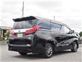 2022 Toyota Alphard Hybrid