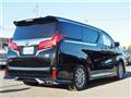 2022 Toyota Alphard Hybrid