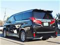2022 Toyota Alphard Hybrid