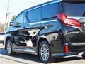 2022 Toyota Alphard Hybrid