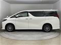 2023 Toyota Alphard Hybrid