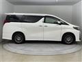 2023 Toyota Alphard Hybrid