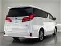 2023 Toyota Alphard Hybrid