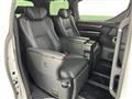 2023 Toyota Alphard Hybrid