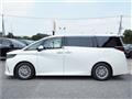 2023 Toyota Alphard Hybrid